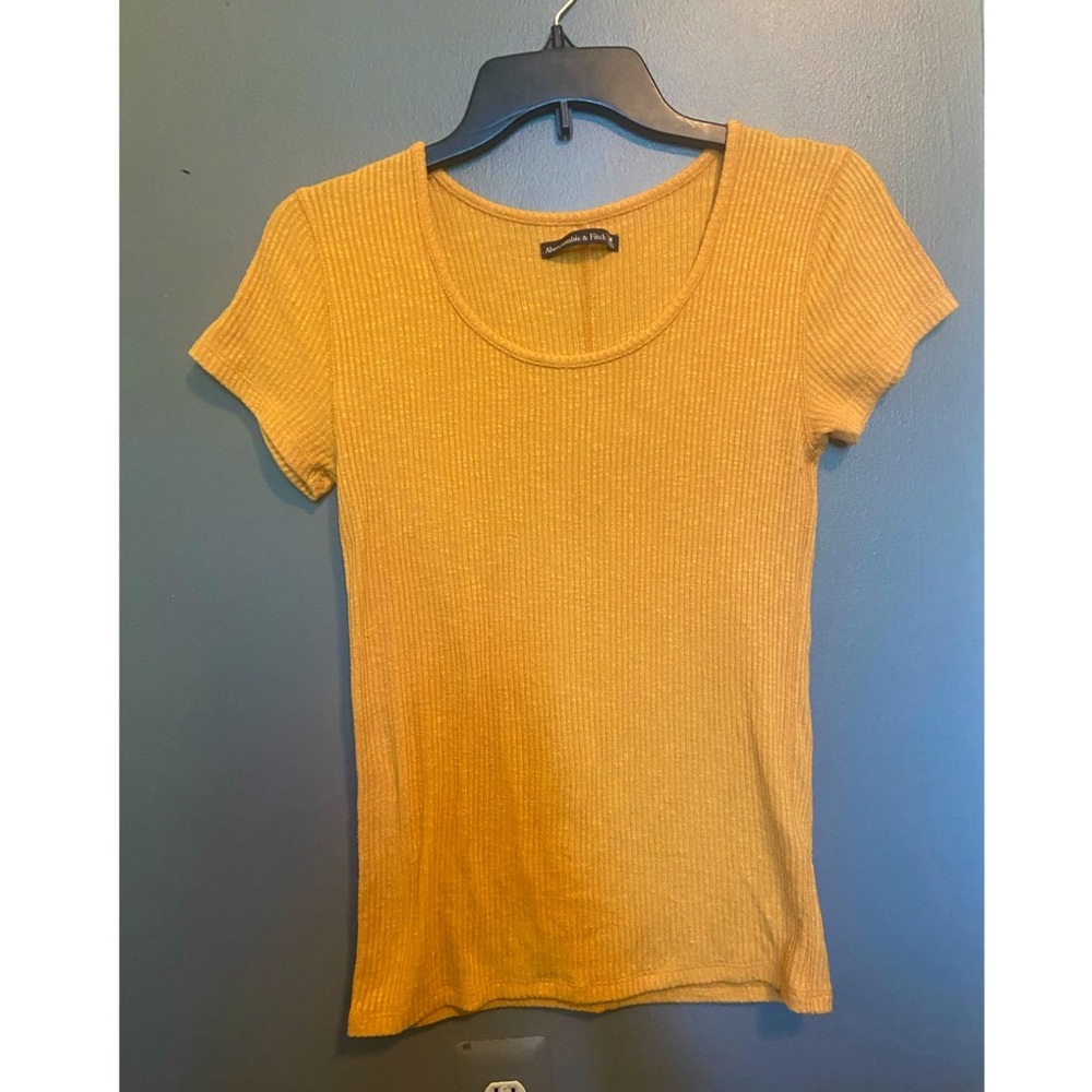 Yellow ribbed short sleeve top